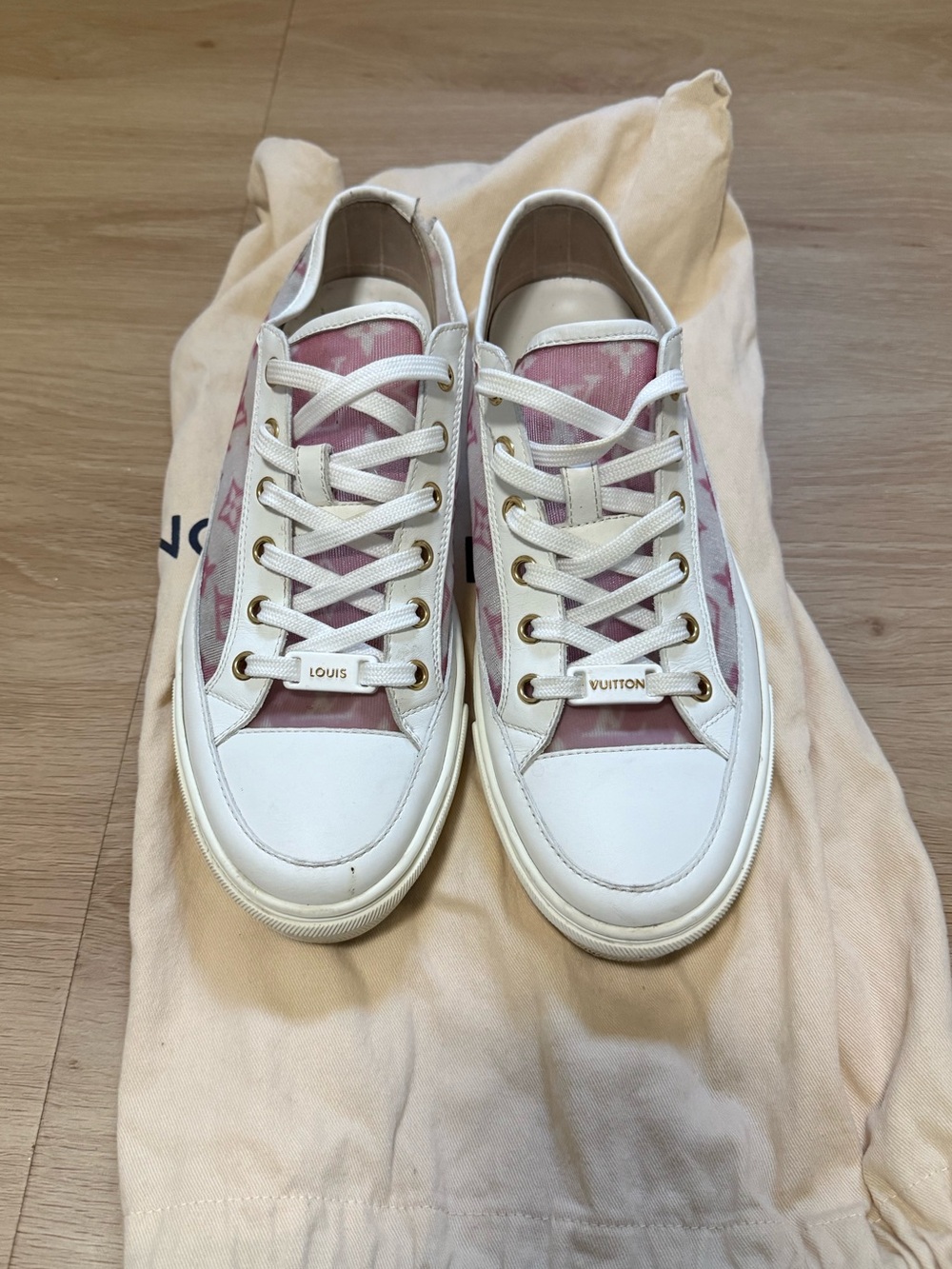 Louis Vuitton Stellar Low Top Pink White Monogram Sneakers Size 38.5 EU / 8.5 US